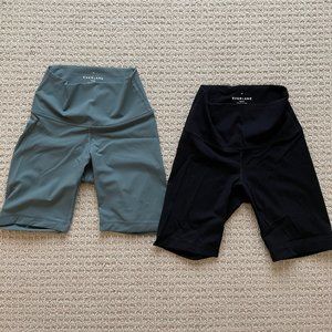 Bundle of 2 Everlane perform bike short, XS